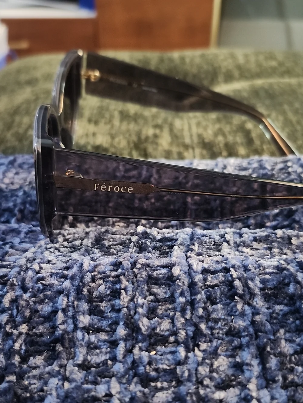 Feroce Gray Chic Cat-Eye Sunglasses - 